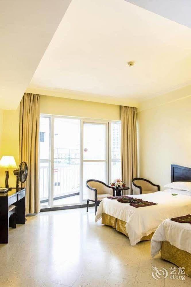 Sanya Jingwei Hotel - Санья Экстерьер фото